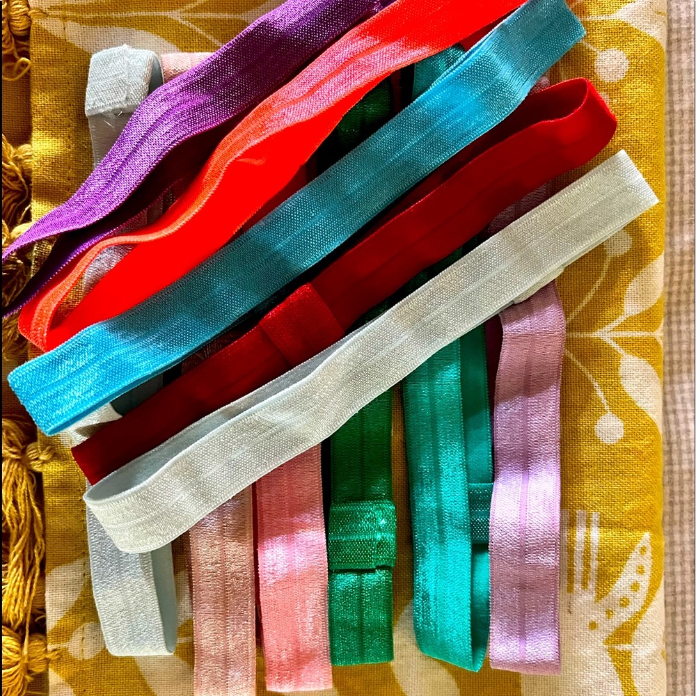 🎀 Little Girls Multiple head bands colorful stretchy, cuff to attach barrette.